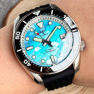 Reloj de Buceo Tandorio para Hombre, Esfera Blanca con Diseño de Capítulo, 42.5mm, Movimiento Automático NH35, Correa de Silicona Tipo Waffle, Resistente al Agua - Product Image 5