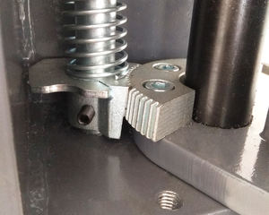 Lève-voitures hydraulique à double colonne AUTEC 3,5-4T, lève-voitures automatique à 2 colonnes pour <span class=keywords><strong>station</strong></span> <span class=keywords><strong>de</strong></span> service - Product Image 4