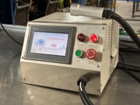Machine de soudage à chaud portable 1000W 220V à impulsions pour l'encastrement de écrous, le collage de colonnes en plastique et le rivetage à chaud par impulsion