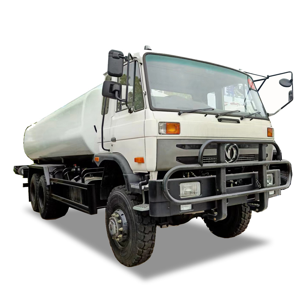 Автоцистерна Dongfeng с полным приводом, 20 м3, 6x6