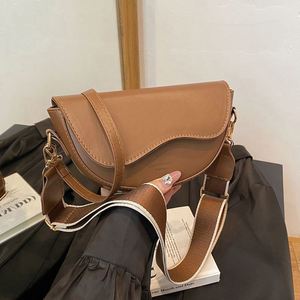 I-0575 Bolsos de Moda de Fábrica con Correa Ancha Individual, Bolsos de Mensajero de Lujo en 4 Colores, Bolsos de Hombro con Cierre de Cremallera, Forro de Poliéster PU 6 - Product Image 5