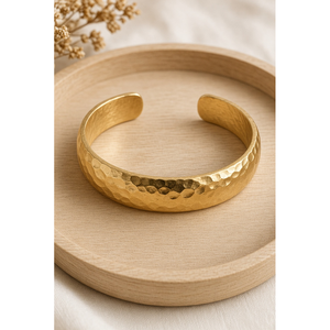 Hermosos Pendientes de Oro con Diamantes en Forma de Lágrima para Mujer - Product Image 4