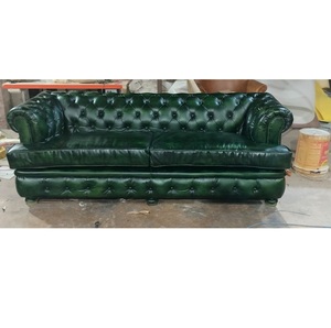 โซฟาเชสเตอร์ฟิลด์ 3 ที่นั่ง หนังคุณภาพสูง นั่งสบาย ดีไซน์หรูหรา พร้อมพนักพิงแบบกระดุมลึก เหมาะสำหรับใช้ในบ้านและสำนักงาน - Product Image 1