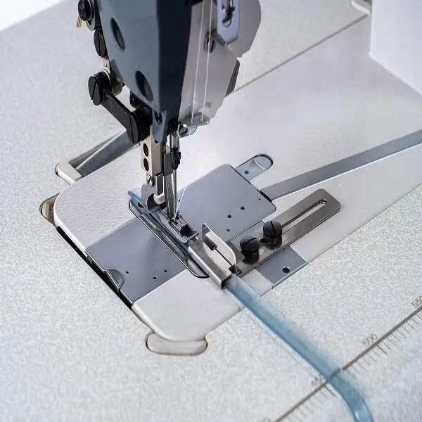 Naaimachine Voor Digitale Textiel Met Silicon Rand Graphics En Zoom