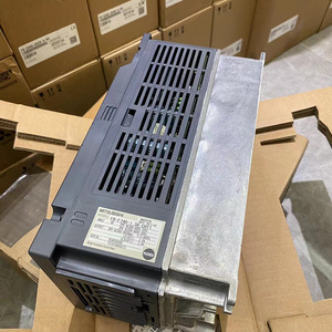 เครื่องแปลงความถี่ F740 481a แบบสามเฟส แรงดันต่ำ กระแสแบบเวกเตอร์ สำหรับใช้งานทั่วไป - Product Image 2