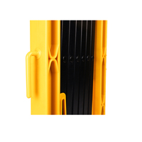 Vente en gros Barrière de barrière rétractable mobile en plastique, barrière extensible pour la circulation avec roues