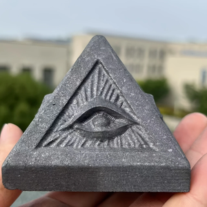 Pyramide <span class=keywords><strong>de</strong></span> <span class=keywords><strong>Shungite</strong></span> avec conception complexe du mauvais œil-Ornement en <span class=keywords><strong>pierre</strong></span> <span class=keywords><strong>de</strong></span> Bohème pour la <span class=keywords><strong>protection</strong></span> - Product Image 2
