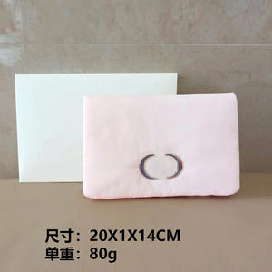 Nueva bolsa de almacenamiento de cosméticos rosa con tapa abatible - bolsa de maquillaje suave - organizador de baño - bolso de hombro individual - Product Image 3