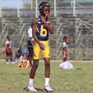 Camiseta y pantalones cortos de compresión de escuela secundaria de calidad superior de fútbol 7v7 para hombre personalizado uniforme 7on7 para niños - Product Image 1