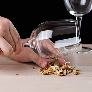 Verre à vin rouge artisanal de luxe professionnel 350 ml à longue tige avec design profond pour centres de conférence, hôtels et banquets - Product Image 3