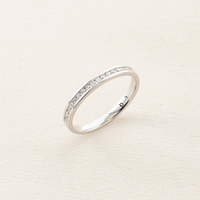 Anillo Delgado de Diamante Natural con Acabado Pulido Elegante, Joyería Fina, Ajuste Cómodo y Suave para Uso Diario Prolongado