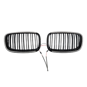 Grille LED BMW X5 E70 E71 avec éclairage double ligne, remplacement avant, matériau ABS noir - Product Image 2