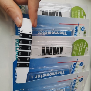 Alta Qualidade Termômetro Da Testa Adesivos Crianças Lcd Termômetro Febre Tiras Termômetro De Cristal Líquido - Product Image 3