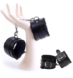 Esposas sexis de sujeción de cuero PU de fábrica con sexo masculino Bondage novedad fetiche BDSM juegos de <span class=keywords><strong>deseo</strong></span> esposas peludas - Product Image 6