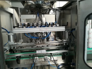 BG Dây Chuyền Sản Xuất Nước Ép Chai Máy Chiết Rót Chất Lỏng Máy Đóng Gói Cho Doanh Nghiệp Nhỏ - Product Image 6