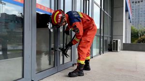 Outil multifonctionnel hydraulique <span class=keywords><strong>de</strong></span> démolition et <span class=keywords><strong>de</strong></span> déverrouillage <span class=keywords><strong>de</strong></span> portes - Product Image 6