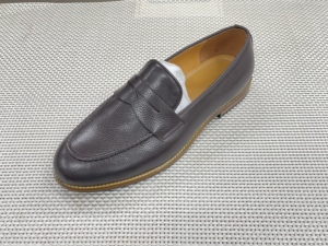 Mocasines de lujo cosidos a mano para hombre, de cuero genuino de vaca, estilo casual y de negocios, con múltiples opciones de textura. - Product Image 3