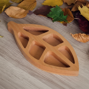 Plateau en bois et fruits secs en bois d'acacia en forme de feuille Assiettes 6 compartiments plateau design moderne Offre Spéciale - Product Image 1