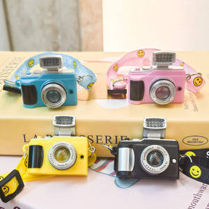 Llavero de plástico LED portátil para exteriores de primera calidad Diseño de cámara <span class=keywords><strong>Leica</strong></span> amarilla con características de luz y sonido para promoción de regalos - Product Image 1