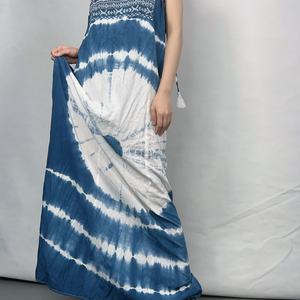 Robe en crêpe vintage pour femmes, robe maxi d'été sans manches, tie-dye, bohème, brodée - Product Image 4