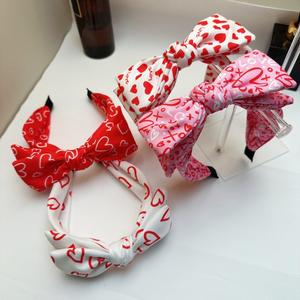 عصابات شعر جديدة لعيد الحب <span class=keywords><strong>2026</strong></span> بتصميم فيونكة، إكسسوارات شعر نسائية حلوة وعريضة الحواف للعطلات - Product Image 1