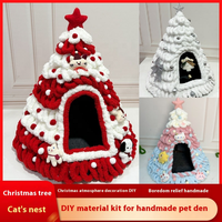 Hochwertiges Cartoon-Stil Winter-Schlafhaus Weihnachtsbaum Dreieckiges Haustiernest für Katzen und Hunde Solides Tier-Zelt Beliebter Artikel