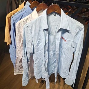 เสื้อยืดแขนสั้นมือ<span class=keywords><strong>สอง</strong></span>ราคาโรงงานจีน เสื้อผ้า<span class=keywords><strong>มือ</strong></span><span class=keywords><strong>สอง</strong></span>ราคาถูกขายส่ง - Product Image 4