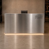 Bureau de réception commercial minimaliste moderne de luxe en acier inoxydable et bois pour salle de sport, magasin de vêtements, salon de coiffure
