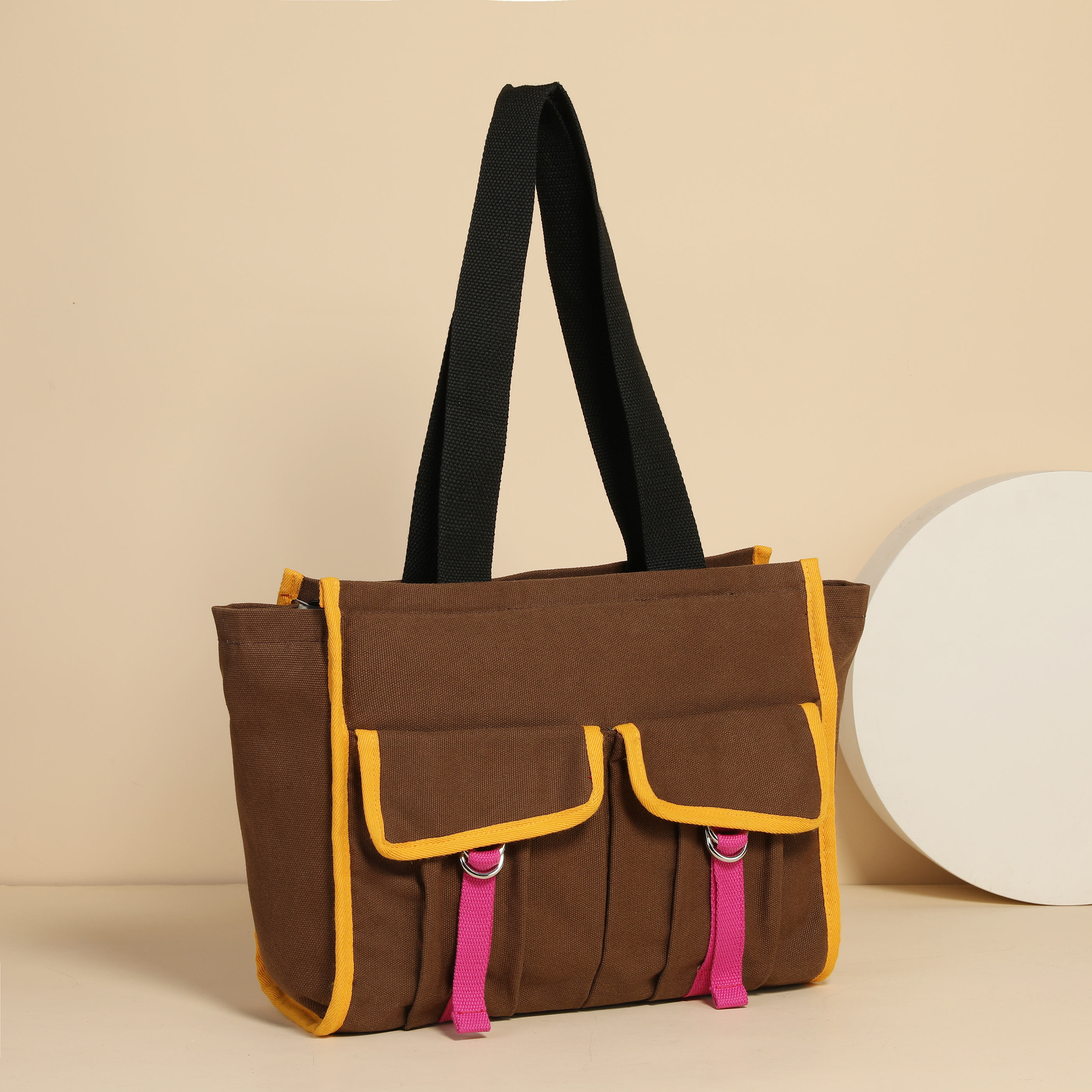 สีน้ำตาล