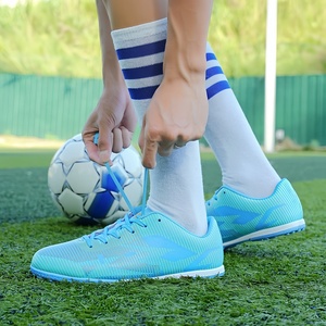 Chaussures d'entraînement respirantes en maille pour garçons et filles, avec amorti, antidérapantes, résistantes à l'usure et à crampons, pour élèves du primaire et du secondaire - Product Image 3