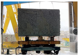 Machine à tronçonner les bords avec <span class=keywords><strong>fil</strong></span> de <span class=keywords><strong>coupe</strong></span> |   Contrôle PLC |   360 °   Table tournante |   <span class=keywords><strong>Coupe</strong></span>-pierre haute performance - Product Image 3