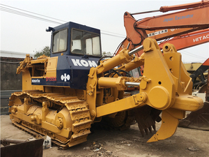 Bouteur Komatsu D155A d'occasion haut de gamme, modèle 2015, moteur CAT, charge nominale de 15 tonnes, faible consommation de carburant, haute efficacité, longue durée de vie - Product Image 2