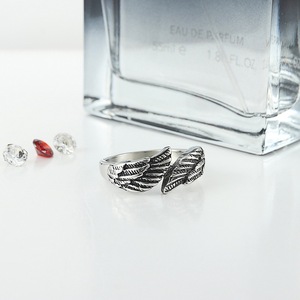 yunnique Wings Shape Unisex <b>Titanium</b> Steel <b>Ring</b> Steel Color Geometric Design Gift Jewelry - Product Image 4