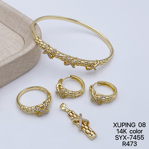 Set di Gioielli da Donna <span class=keywords><strong>XUPING</strong></span>, Placcato Oro 14k, Collana, Bracciale, Orecchini e Anello con Zirconia Cubica Sintetica - Product Image 5