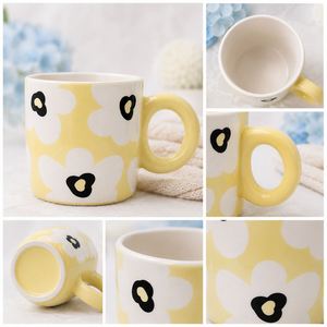 Taza de Porcelana Lista para Enviar con Asa Redonda y Diseño Floral de Margaritas para Cafetería y Hogar, Regalo, 72 Piezas por Caja - Product Image 5