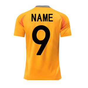 Jersey Sepak Bola Kustom Retro Neymar Santos 2526 yang Dipersonalisasi untuk Real Madrid - Product Image 3