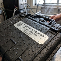 Étiquettes industrielles personnalisées en PET argent mat, résistantes à l'eau et à la chaleur, avec adhésif permanent, autocollants de plaque signalétique métallique pour machines