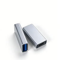 Adaptor USB-C Female ke USB 3.0 Female dengan Output DC, Bahan Aluminium Alloy, Kompatibel untuk Laptop, Ponsel, Kamera, Dilengkapi Proteksi Sirkuit Pendek