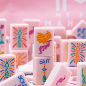 Mi Mahjong Favorito de la SERIE LUMERA |   Mahjong que Irradia Alegría |   Juego de Fichas de Mahjong Americanas de Melamina Rosa Claro, 160 Fichas Acrílicas - Product Image 3