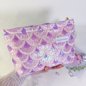 Bolsa de maquillaje hecha a mano con lentejuelas de 10 pulgadas y logotipo personalizado, bolsa con cremallera, etiqueta, costura, lentejuelas, cuentas - Product Image 4