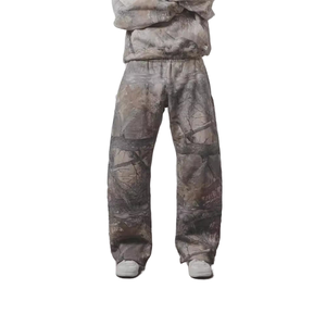 بنطلون رجالي مخصص بنمط التمويه الحقيقي S300gsm ملابس الشارع 100% قطن عالي الجودة بتصميم ممزق وثقيل الوزن مع طباعة كبيرة الحجم للرجال - Product Image 3