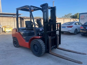 Carretillas elevadoras Toyota de 3 toneladas usadas de bajo precio, buen estado, motor de caja de cambios japonés Original, bomba de cojinete de motor, bajas horas de trabajo - Product Image 2
