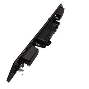 สวิตช์ไฟท้ายที่จับประตูท้ายพร้อมไฟส่องป้ายทะเบียนด้านหลัง OEM รุ่น 4E0827574M3FZ สำหรับ Audi A8 Quattro ปี 2010-2014 - Product Image 1