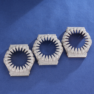 मोइससानाइट वॉच केस में 925 सिल्वर ग्शॉक मोइससानाइट बेज़ेल बनाम मोइससानाइट डायमंड GA-100 क्लैव - Product Image 3