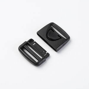 Hebilla de Plástico Ajustable de Liberación Lateral de 25 mm, Negra, Resistente, para Bolsas - Product Image 2