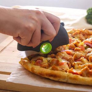 Custom Logo Stainless Steel <b>Covered</b> Blade Round <b>Plastic</b> Safety Pizza Cutter for Restaurant Giveaways - Product Image 6