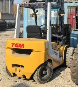 Venta caliente TCM Carretilla elevadora diésel de 3 toneladas para tareas pesadas Colocación de carga eficiente Espacios estrechos para venta al por menor 4m/4,5 m/5m/5,5 m/6m - Product Image 4