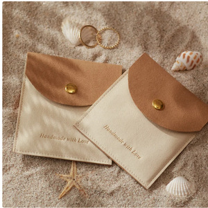 Sac de rangement pour bijoux de style coréen, sac de rangement pour bagues, colliers et boucles d'oreilles en microfibre bicolore, sac à bijoux haut de gamme avec fermoir à pression. - Product Image 4