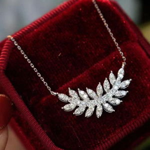 Elegante collana con ciondolo a forma di piuma per donna, catena con zirconi marquise, gioielli alla moda - Product Image 1