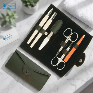 Kit d'outils professionnels pour le soin des ongles, étui en cuir synthétique comprenant 6 articles, sac portable, style classique - Product Image 4